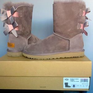 RARE! W Bailey Bow ll Shimmer Boots
